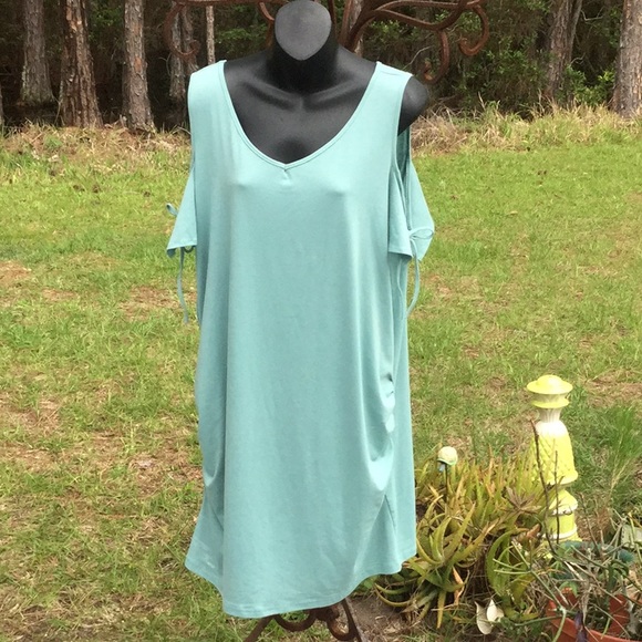 🌴NWOT Fashion Cold Shoulder Mint Green Cool Dress Must Have 🌴 - Picture 3 of 10
